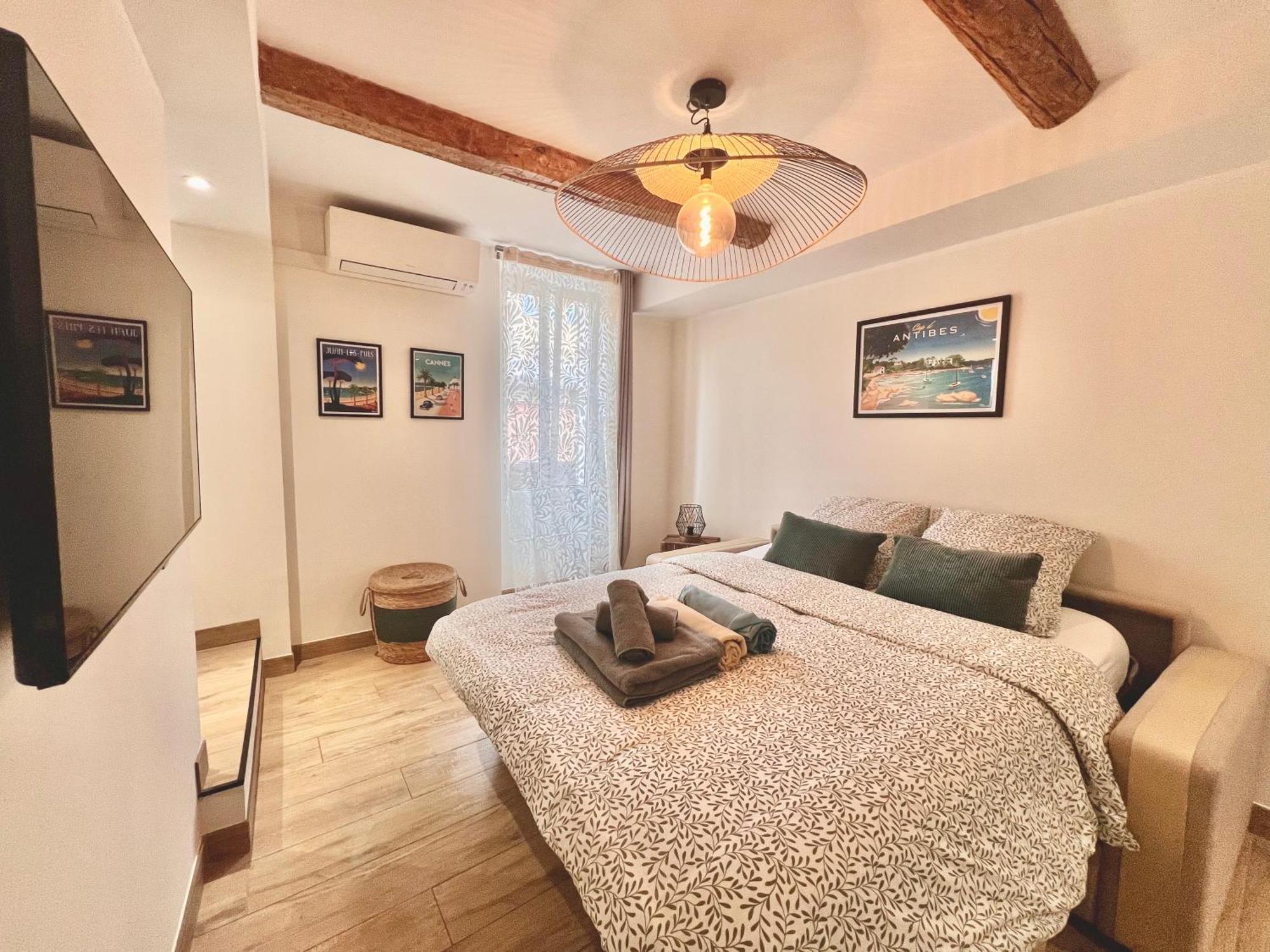 Apartment Cours Massena *